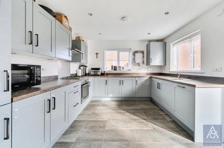 Mollys Mount, Steeple Claydon, MK18, photo 2