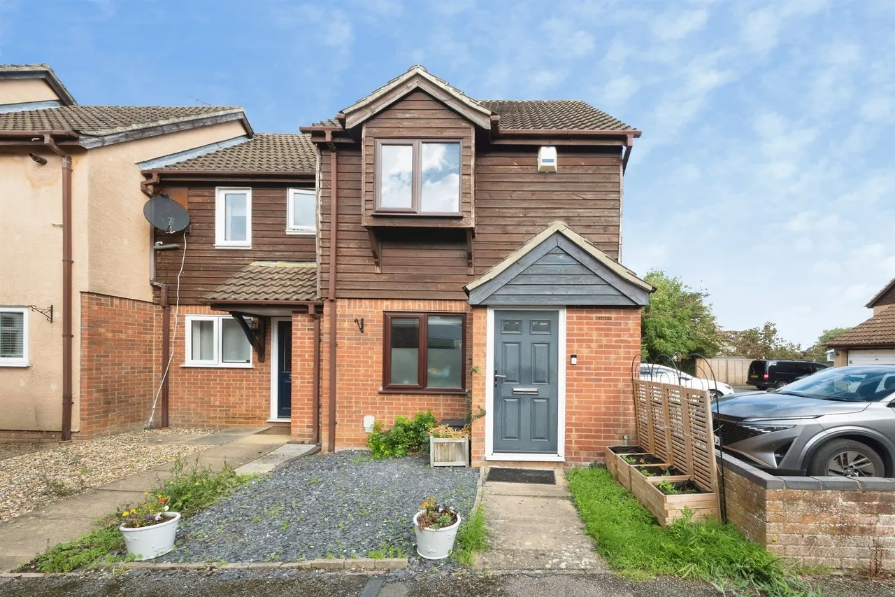 2 bed house for sale, Magpie Way, Winslow, MK18