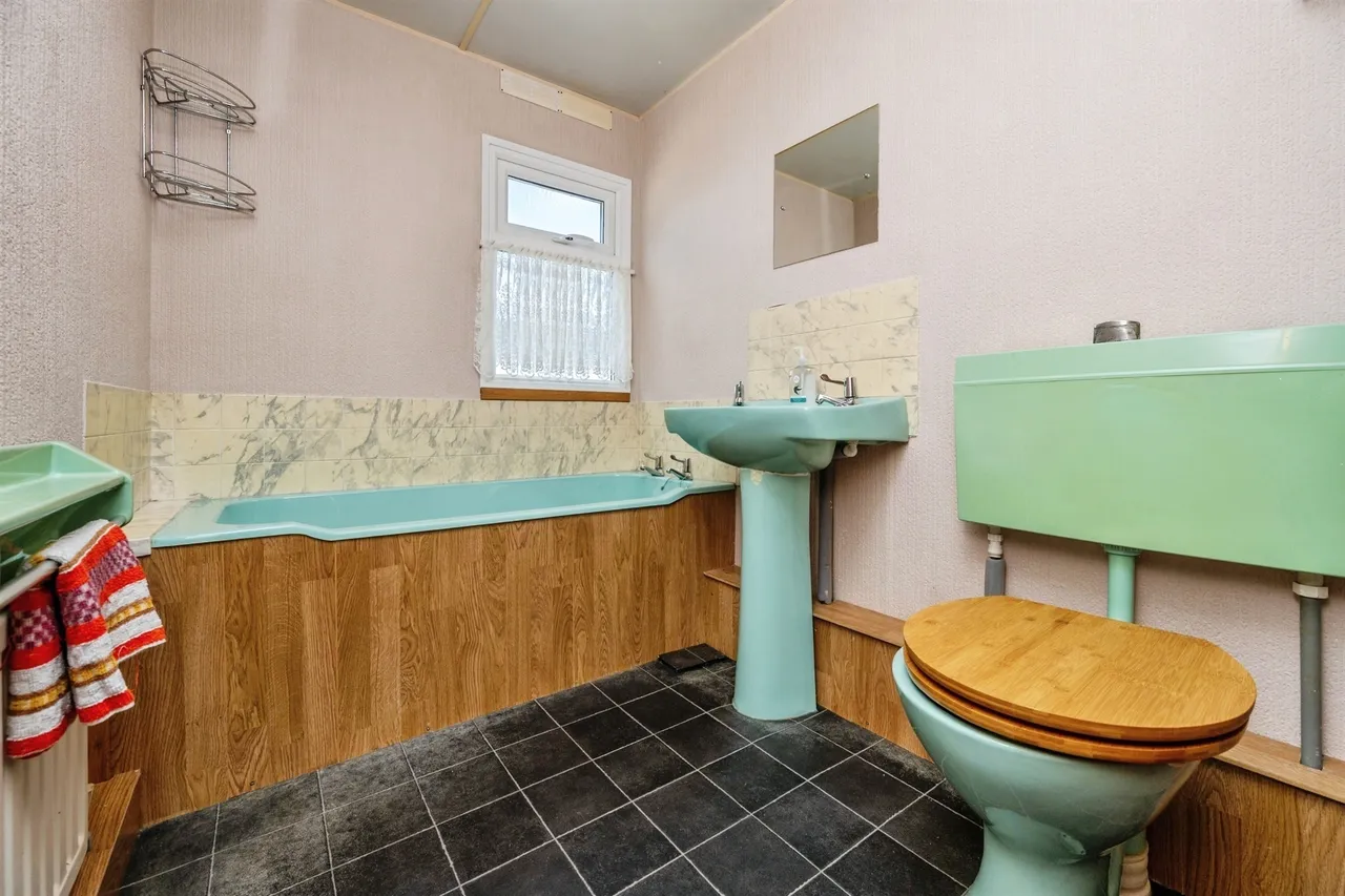 Doverdale Lane, Dunhampton, DY13, photo 12