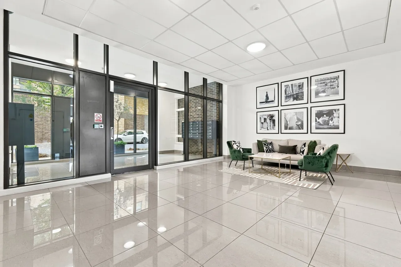 Chorley Court, London, E14, photo 12