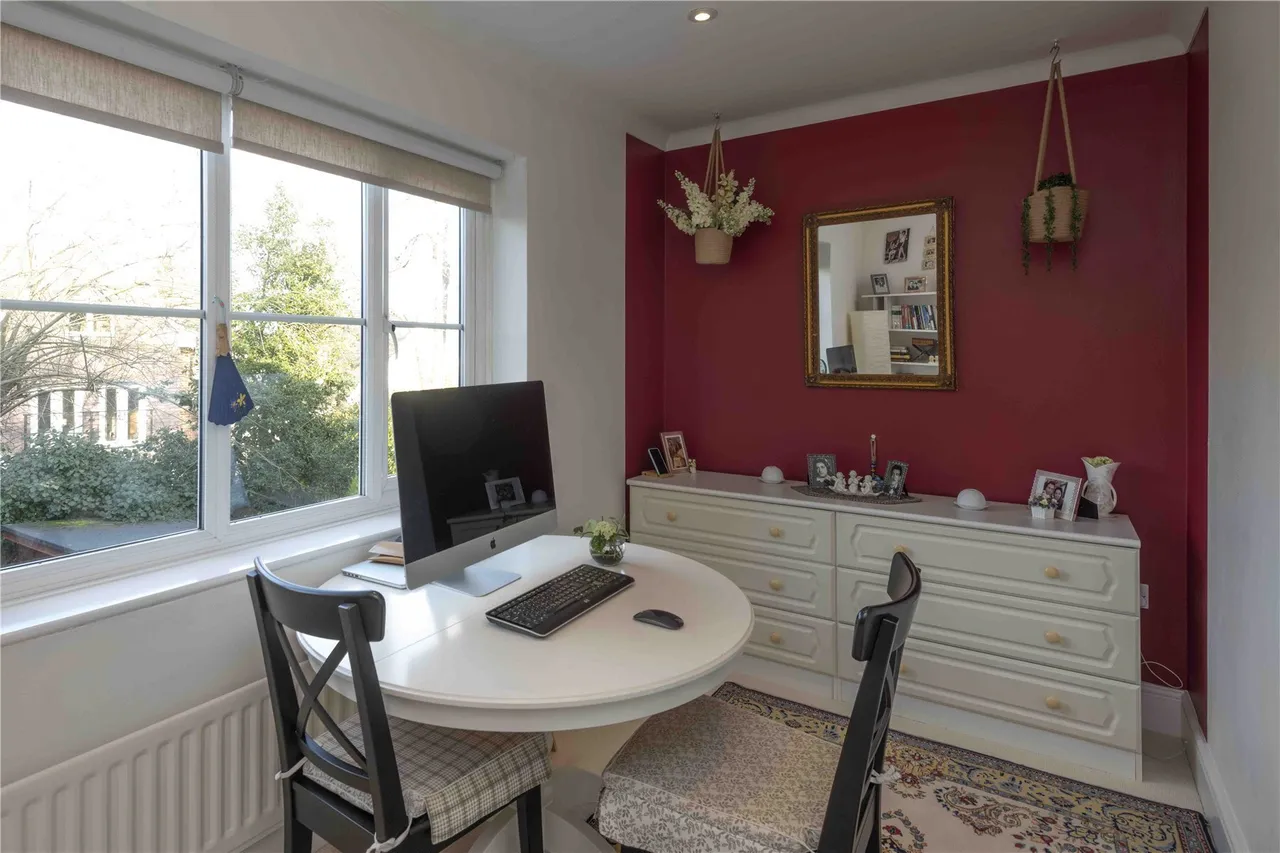 Warbank Lane, Kingston Upon Thames, KT2, photo 8
