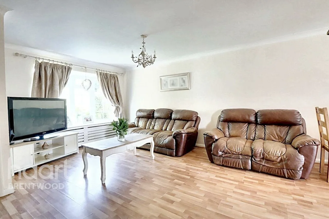 London Road, Brentwood, CM14, photo 3