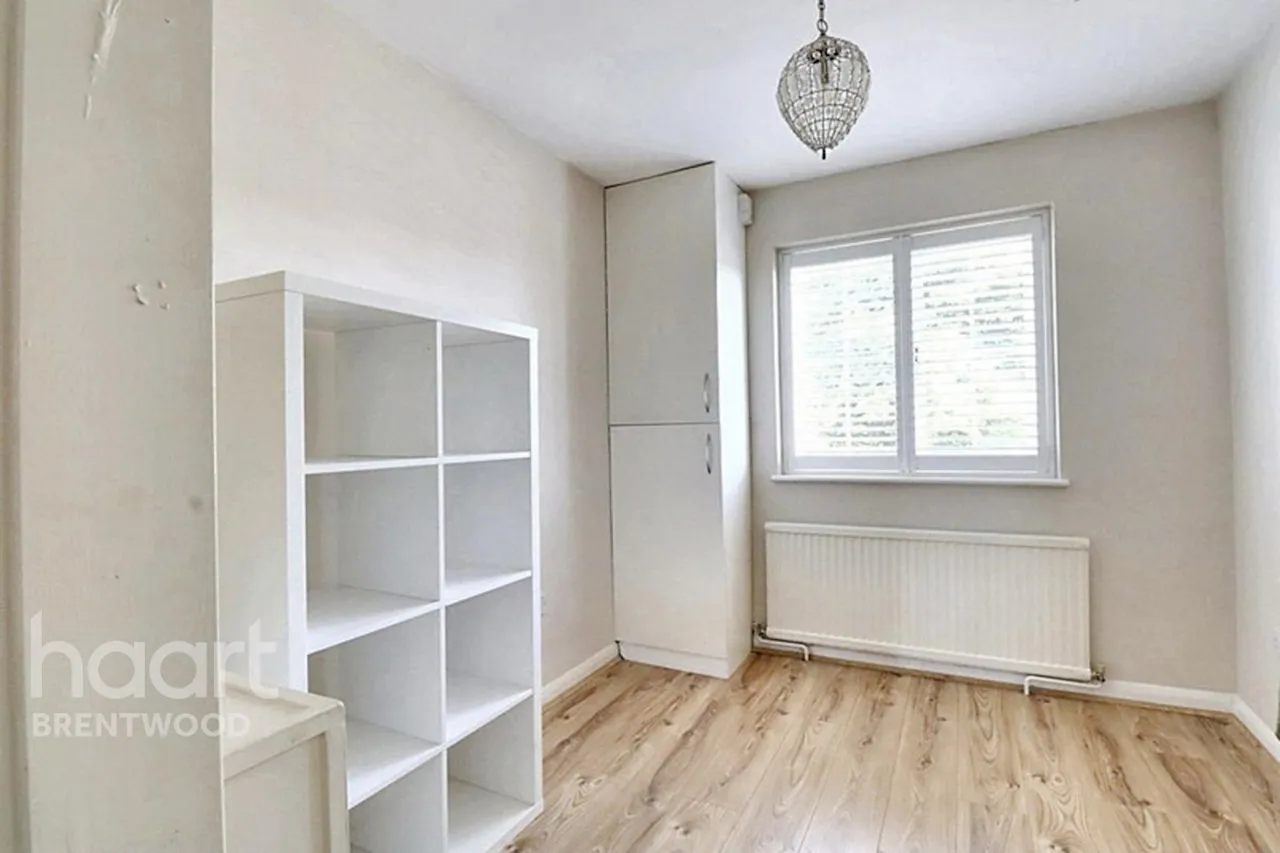 London Road, Brentwood, CM14, photo 10