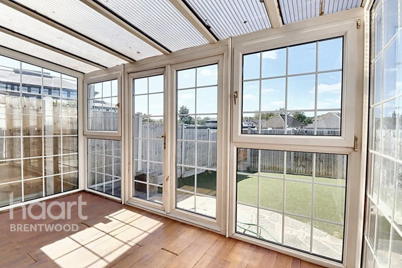 London Road, Brentwood, CM14, photo 7
