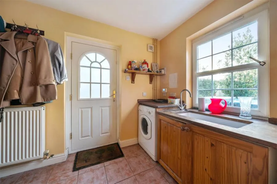 Witney Road, Witney, OX29, photo 8
