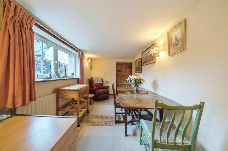 Witney Road, Witney, OX29, photo 16