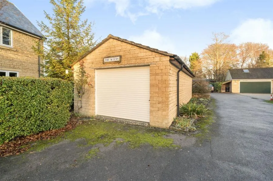 Witney Road, Witney, OX29, photo 21