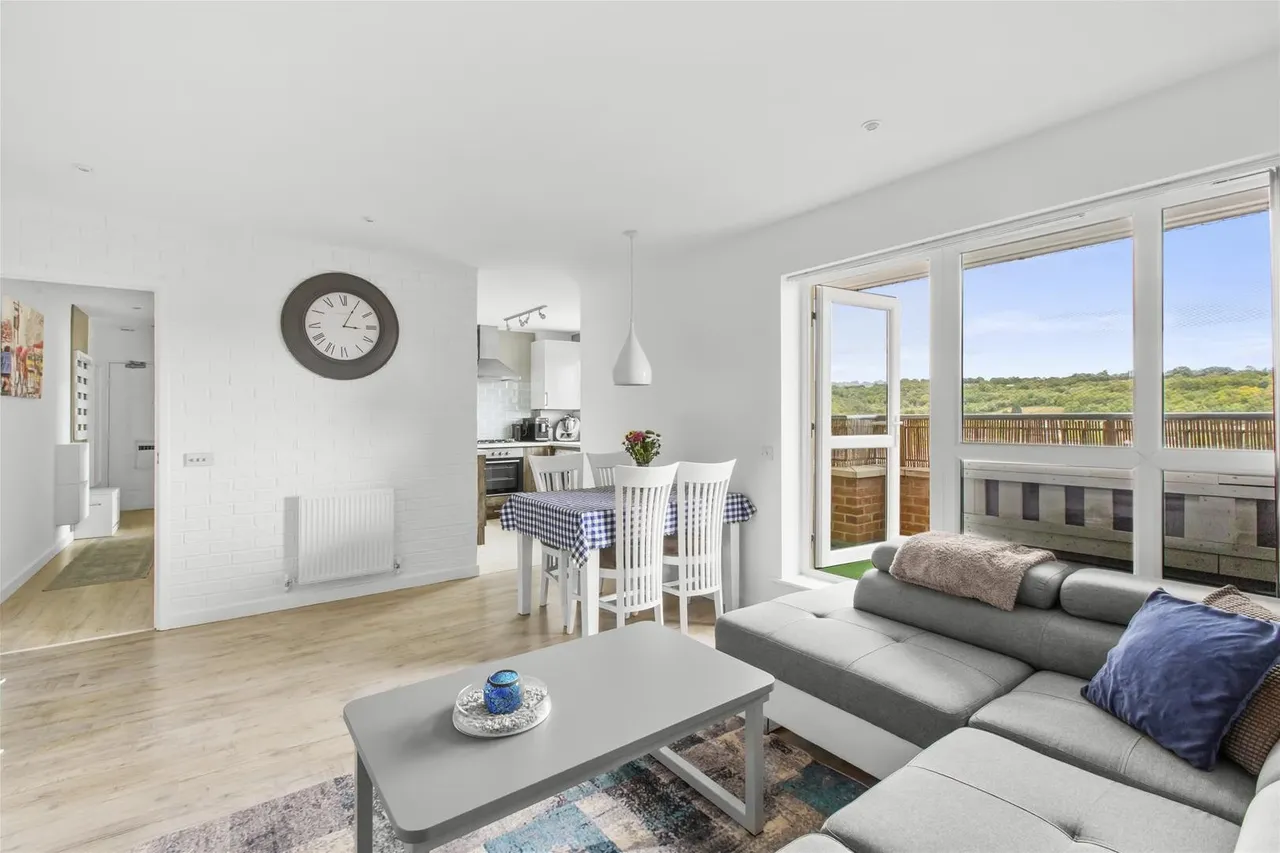St. Hughs Avenue, High Wycombe, HP13, photo 7
