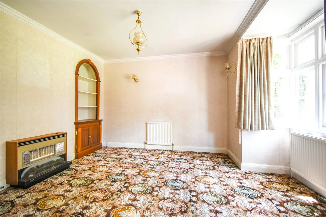 Reading Road, Hook, Hampshire, RG27 9EA, photo 5