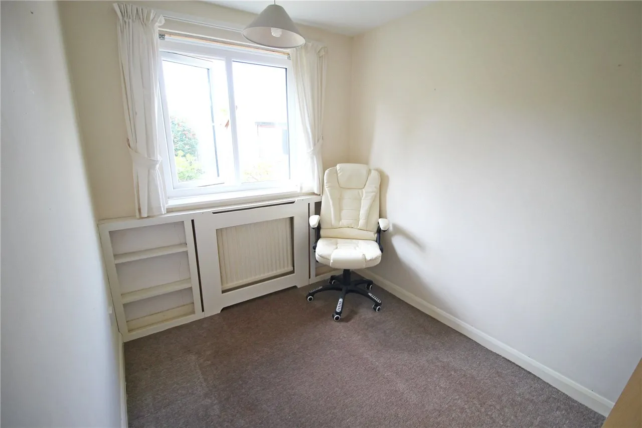Beech Close, Market Deeping, Peterborough, Lincolnshire, PE6, photo 3
