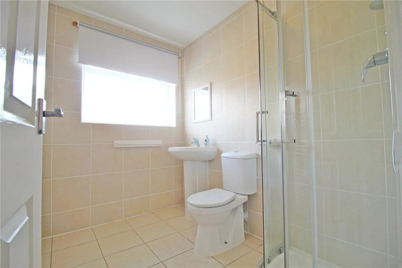 Beech Close, Market Deeping, Peterborough, Lincolnshire, PE6, photo 11