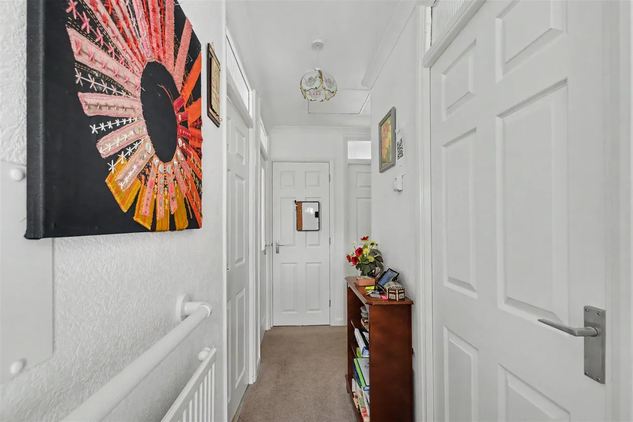 Calverton Close, Toton, NG9, photo 10