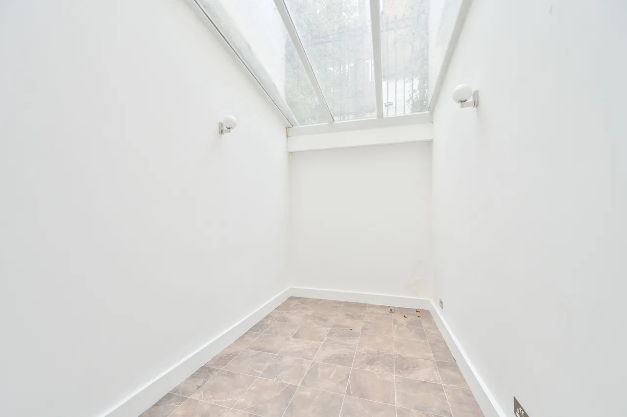 46 Pembridge Road, London, photo 5