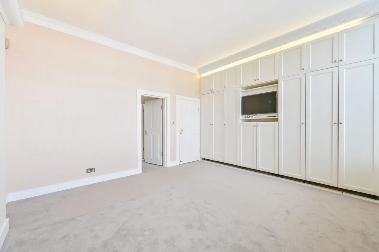 46 Pembridge Road, London, photo 9
