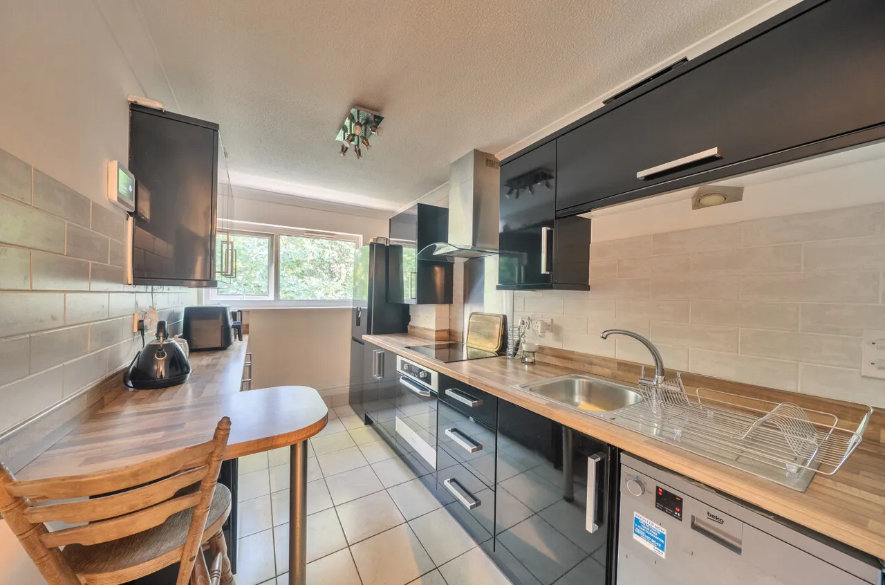 Silverdale Road, Banister Park, SO15, photo 2