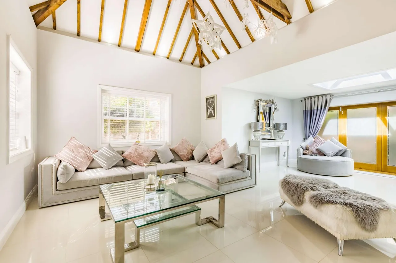 Coolgardie Road, Ashford, Surrey, TW15 1ES, photo 11