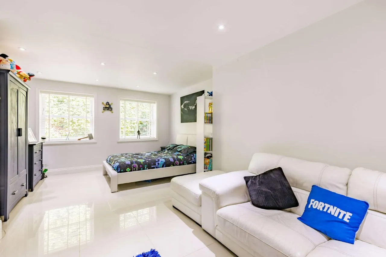 Coolgardie Road, Ashford, Surrey, TW15 1ES, photo 16