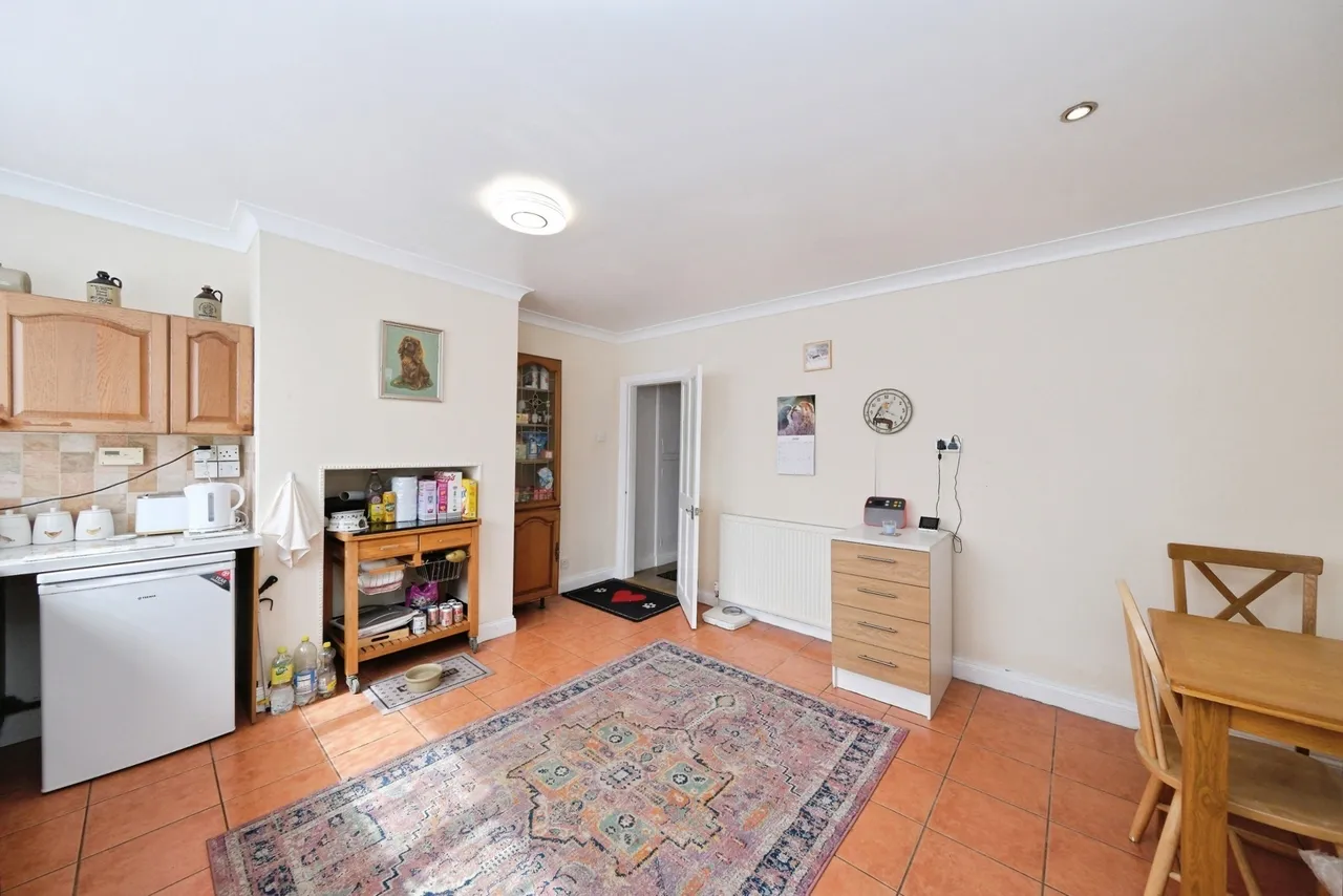 Park Hall Road, Mansfield Woodhouse, Mansfield, Nottinghamshire, NG19, photo 5