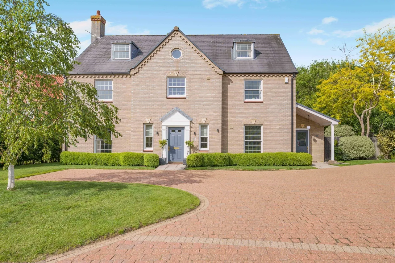6 bed house for sale — Appleacres, Old Catton, Norwich
