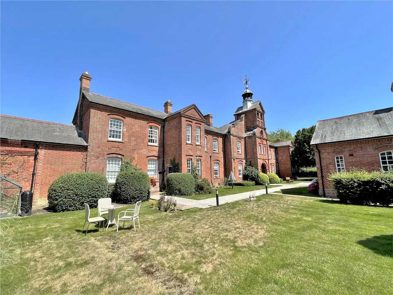 Bartons Road, Fordingbridge, Hampshire, SP6 1FH, photo 12