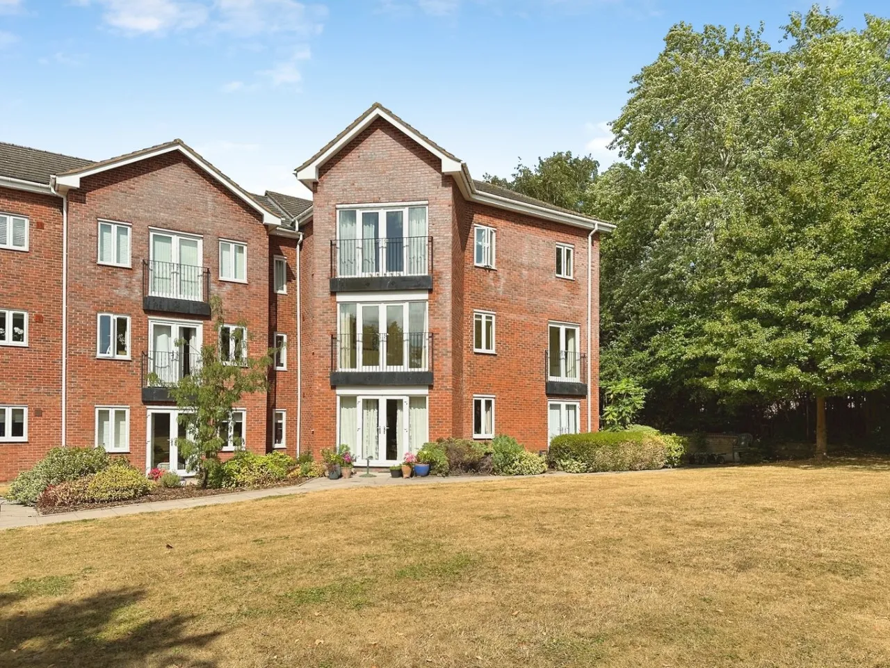 2 bed flat for sale — Braithwaite Row, Braithwaite Row, Wellington TF1 2HJ