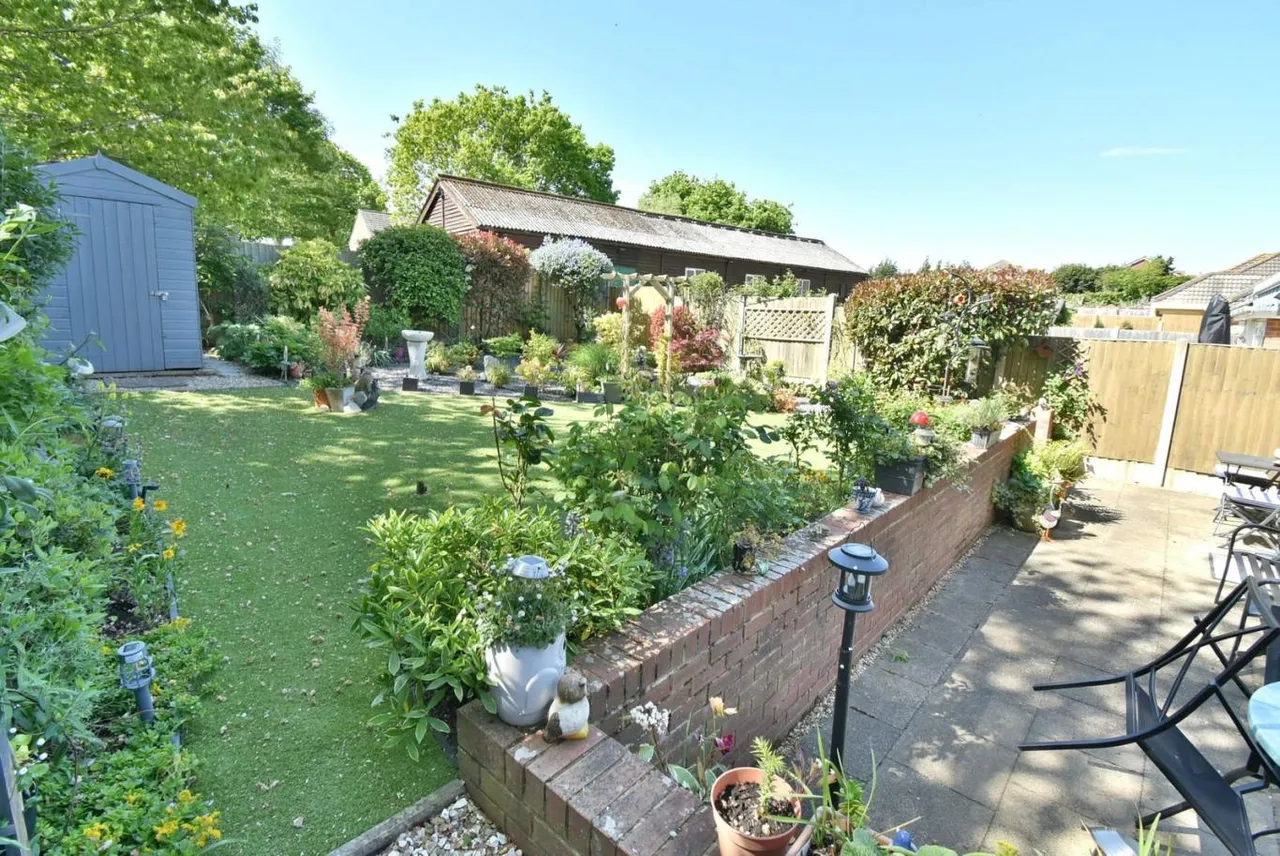 Jenni Close, BH11, photo 19