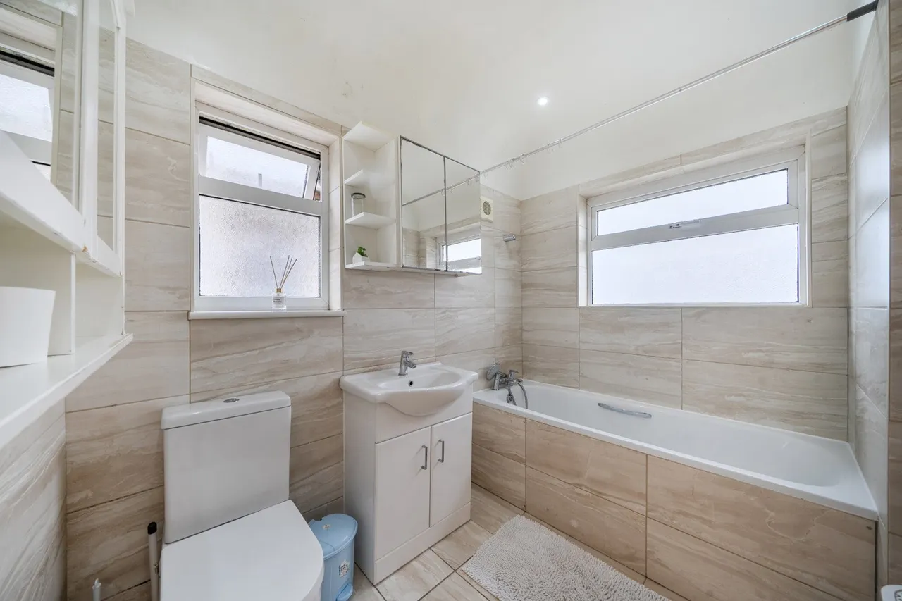 Westmount Road, SE9, photo 9