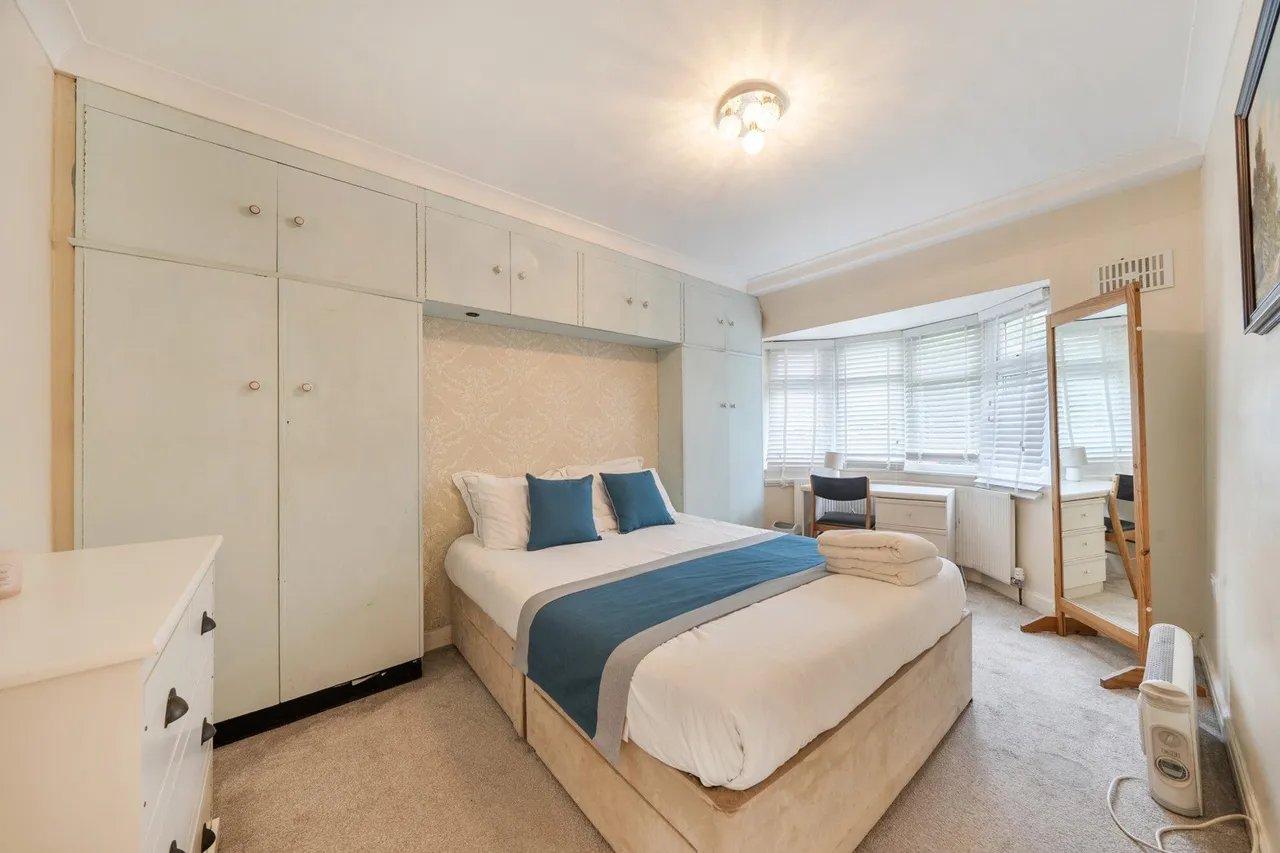 Westmount Road, SE9, photo 22