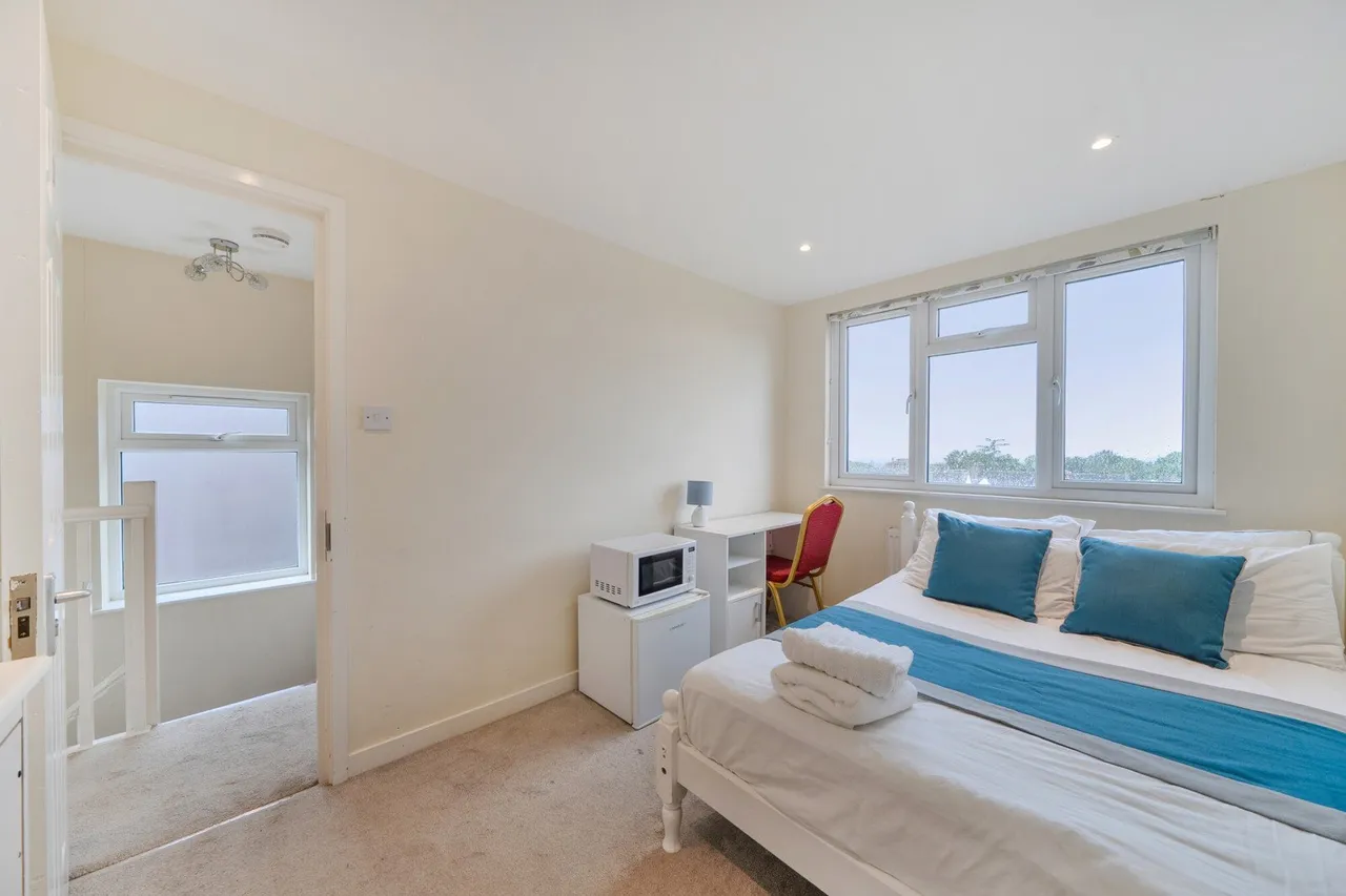 Westmount Road, SE9, photo 18