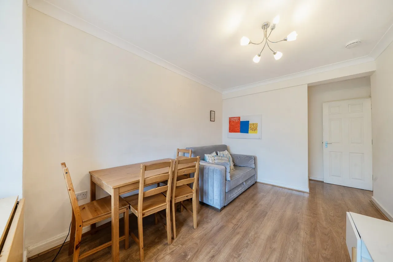 Westmount Road, SE9, photo 14