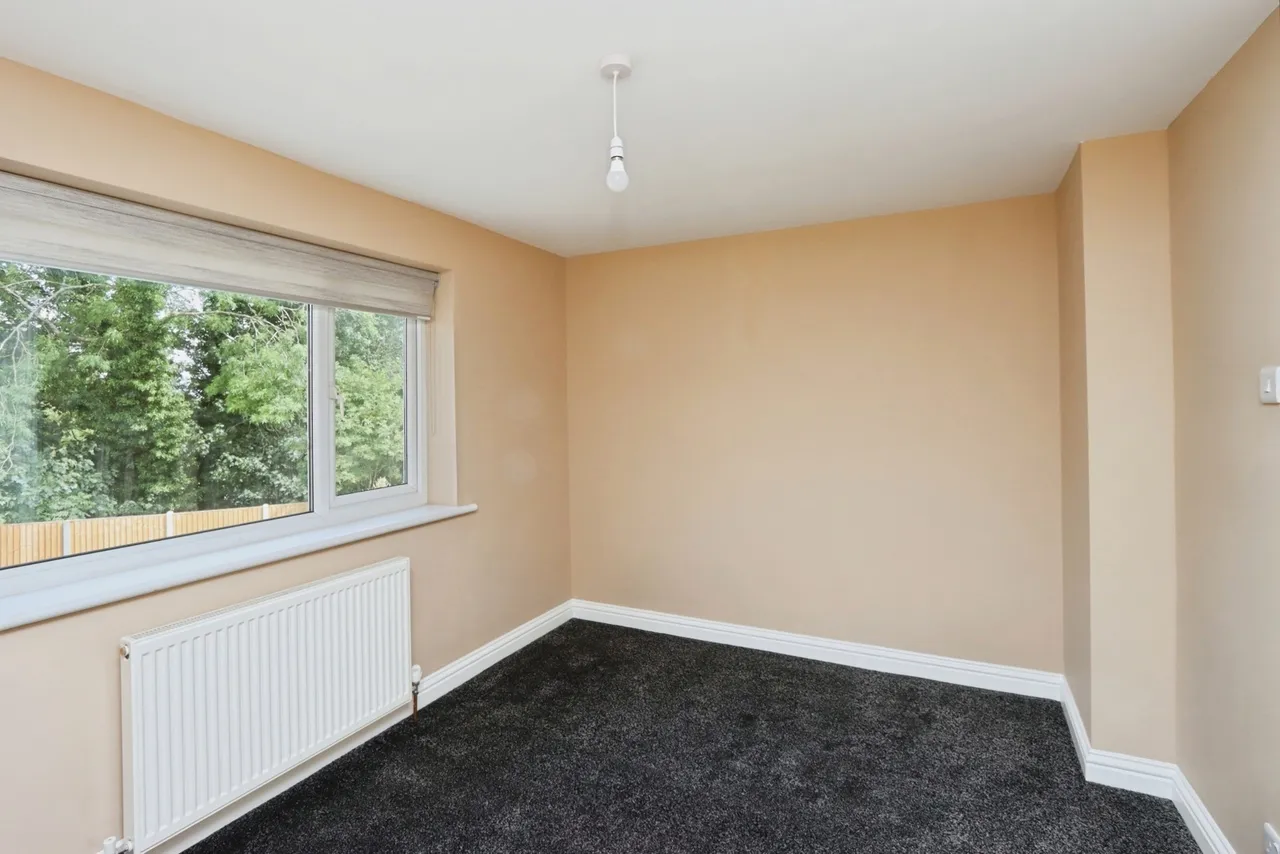 Oakworth Close, Halfway, Sheffield, S20, photo 12