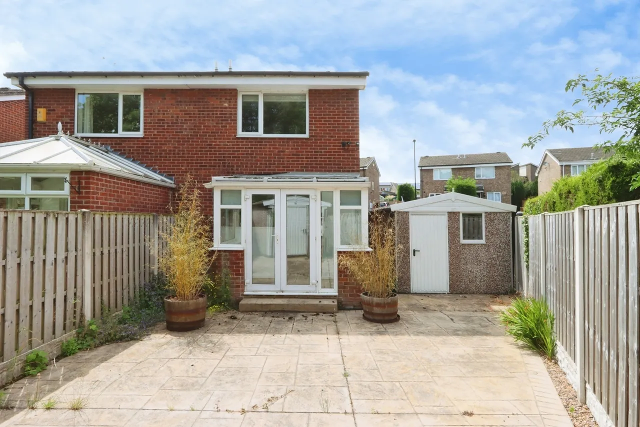 Oakworth Close, Halfway, Sheffield, S20, photo 4