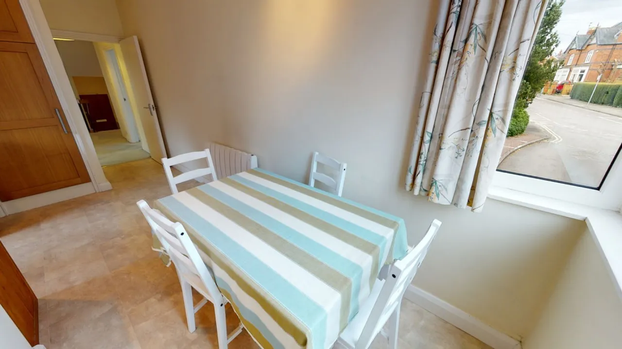 Eldorado Crescent, Cheltenham, photo 7