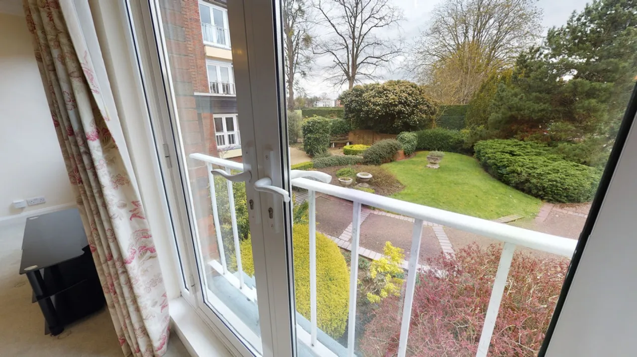 Eldorado Crescent, Cheltenham, photo 11