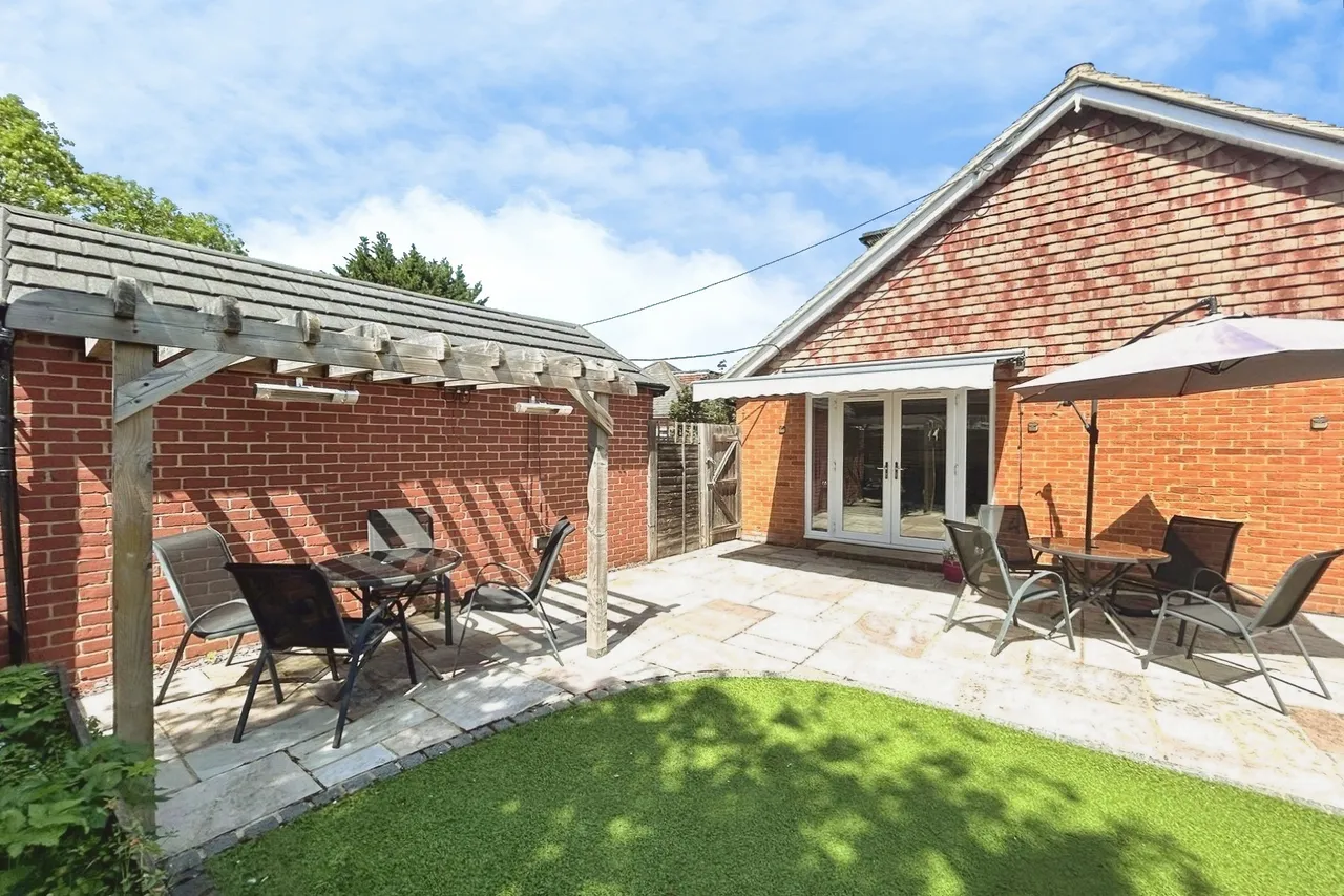 Milkingpen Lane, Old Basing, Basingstoke, Hampshire, RG24 7DD, photo 21