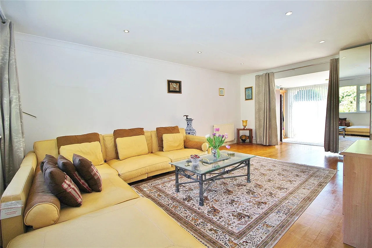Cleveland Close, Salvington, BN13, photo 6