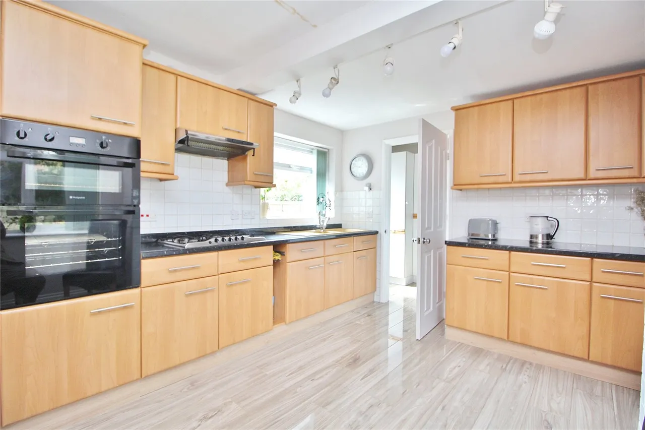 Cleveland Close, Salvington, BN13, photo 7
