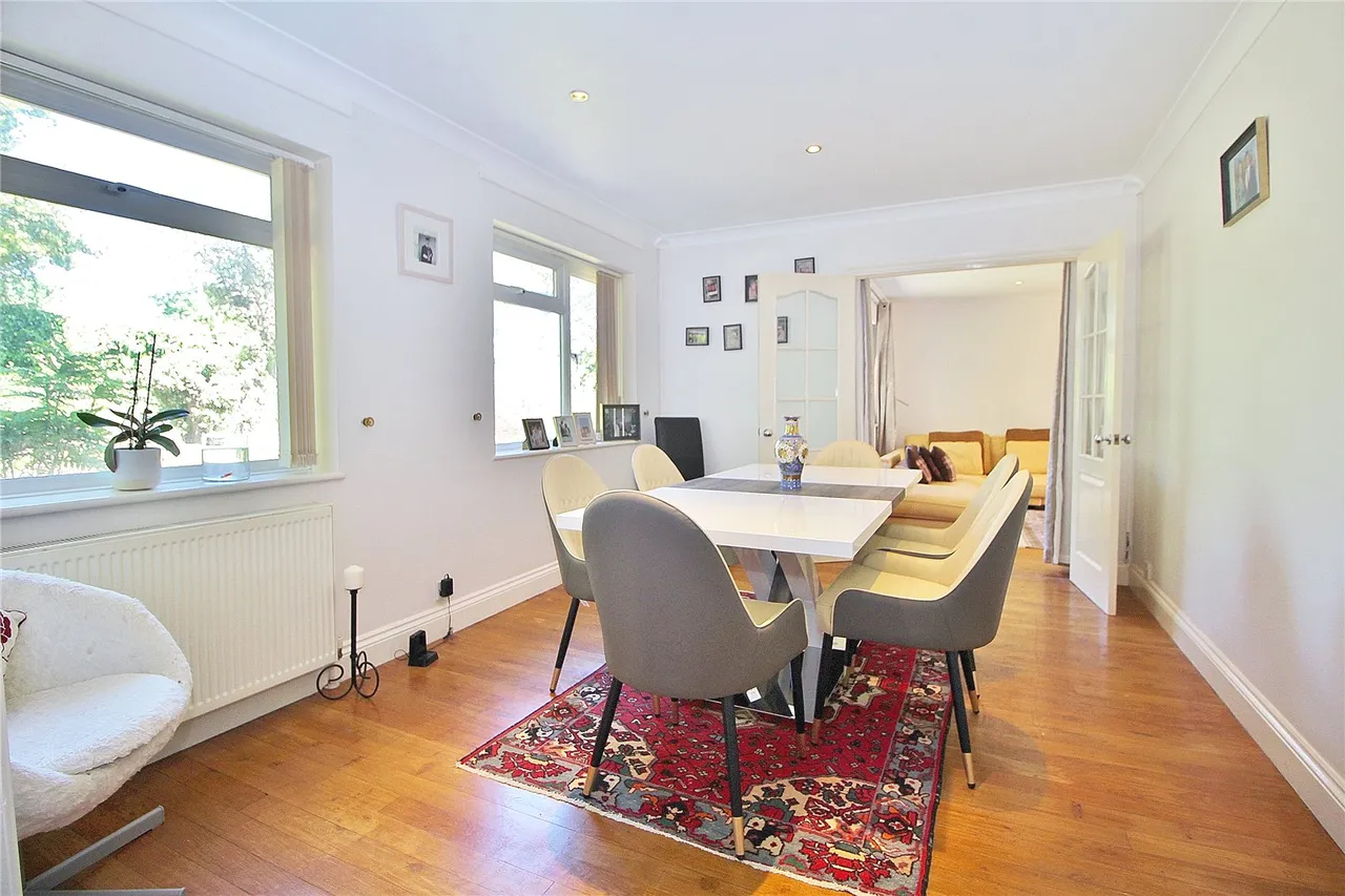 Cleveland Close, Salvington, BN13, photo 8
