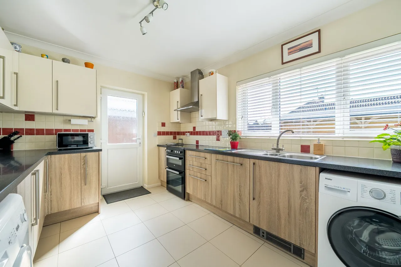 Palmbeach Avenue, Hythe, CT21, photo 5