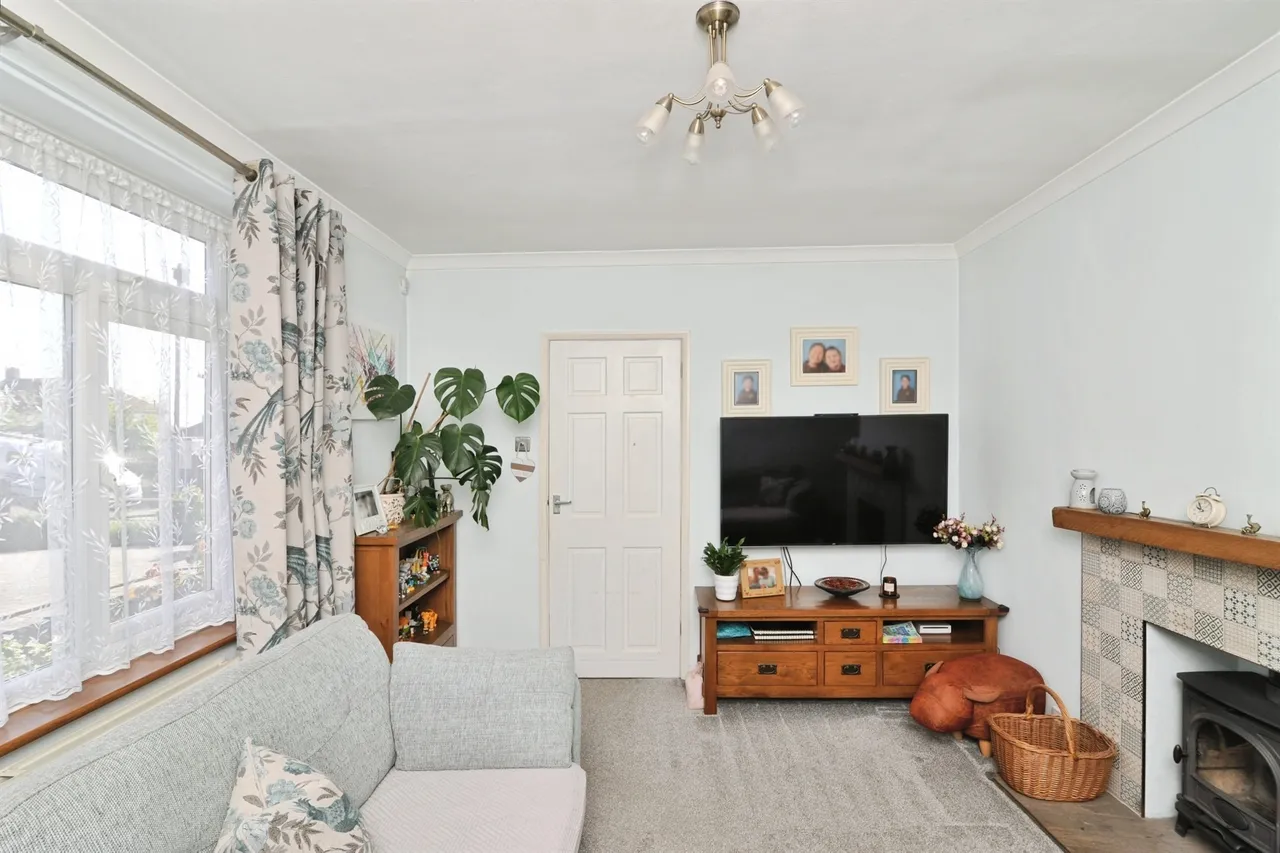 Dymond Road, St. Leonards-On-Sea, photo 2