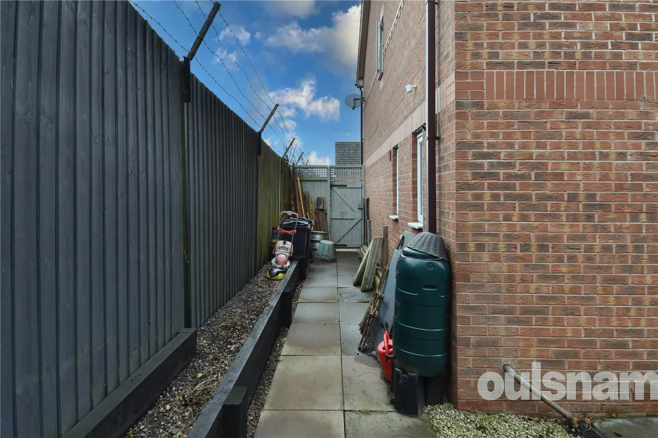 Mercia Drive, Birmingham, West Midlands, B14 6TW, photo 29