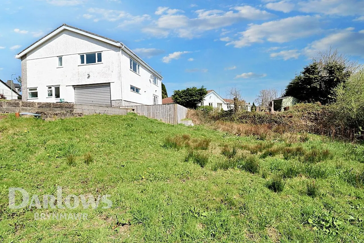 Willow Court, Tredegar, photo 2