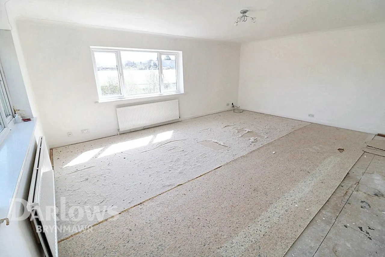 Willow Court, Tredegar, photo 6
