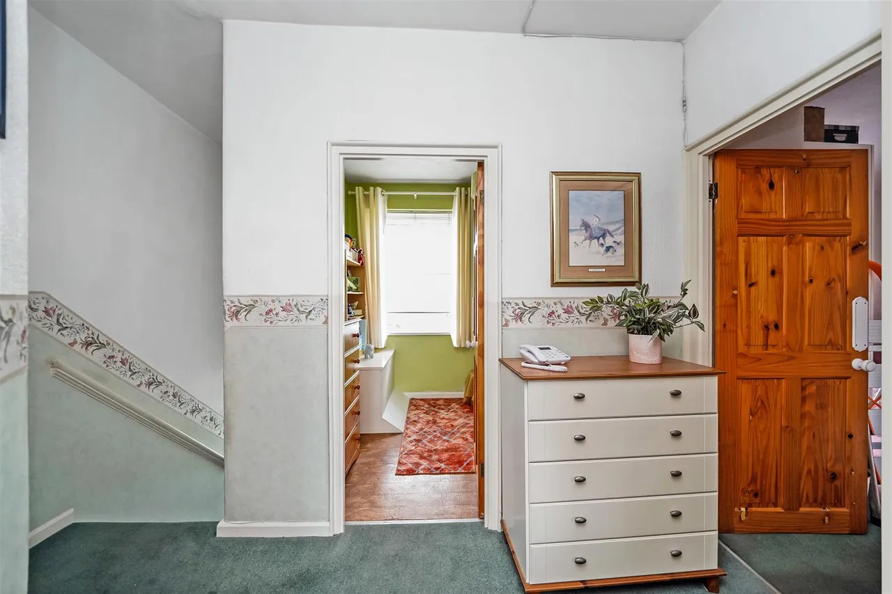The Roundway, Tottenham, N17 7HG, photo 8