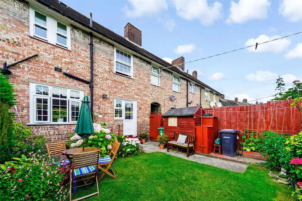The Roundway, Tottenham, N17 7HG, photo 10