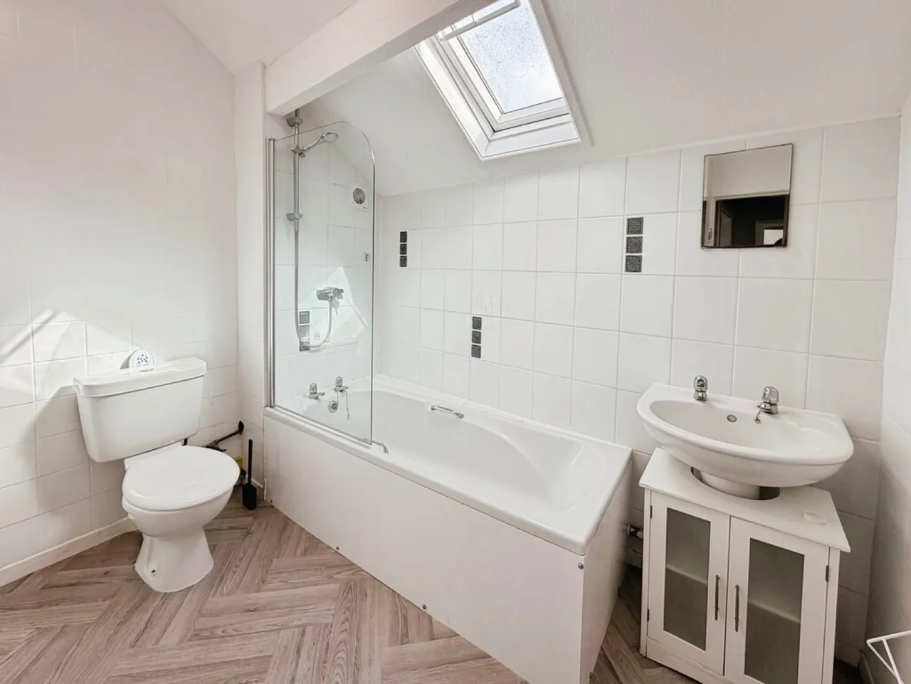 Town Street, Horsforth, LS18, photo 8