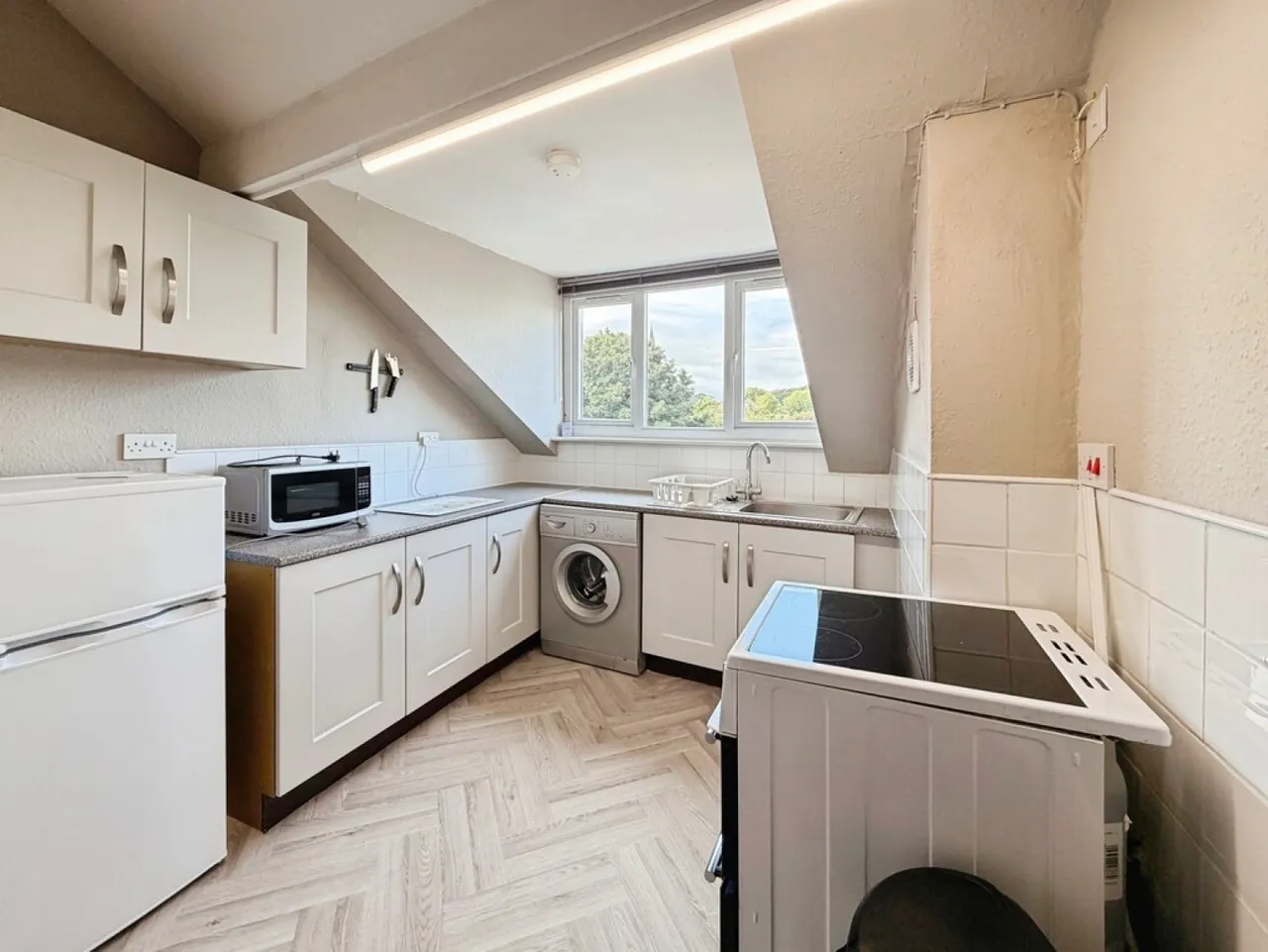 Town Street, Horsforth, LS18, photo 7