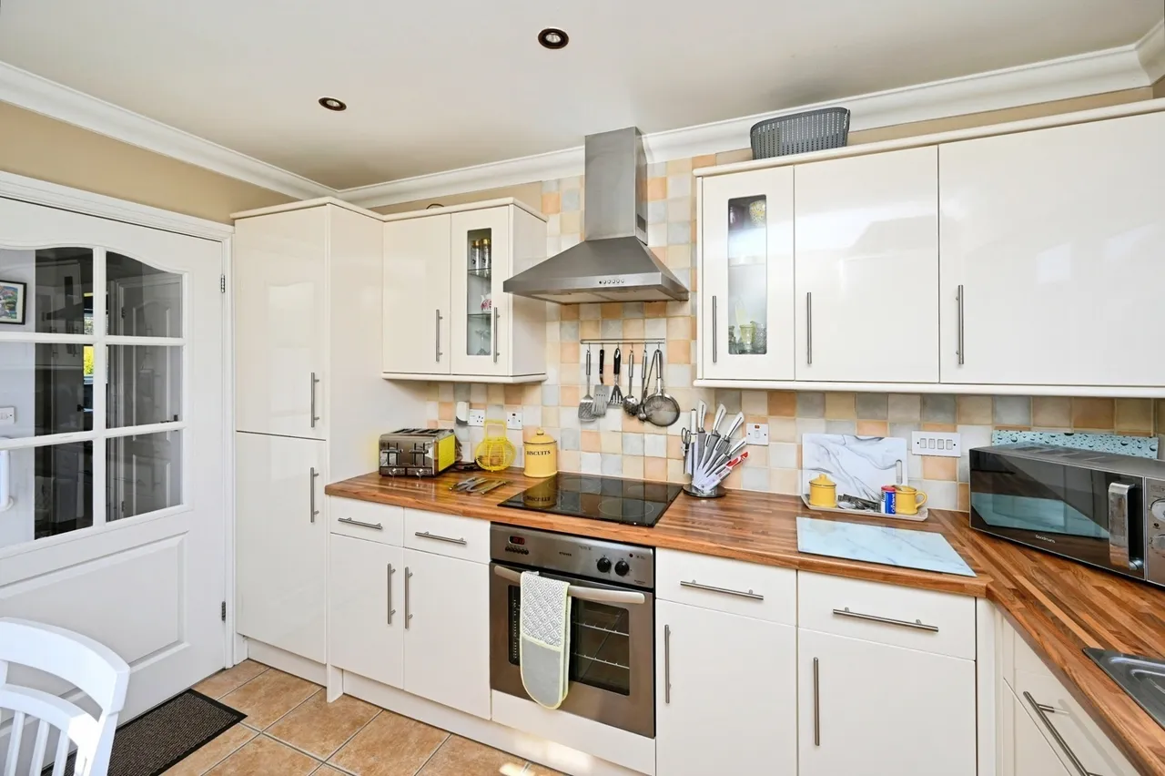 Rolaine Close, Mansfield Woodhouse, Mansfield, Nottinghamshire, NG19, photo 6