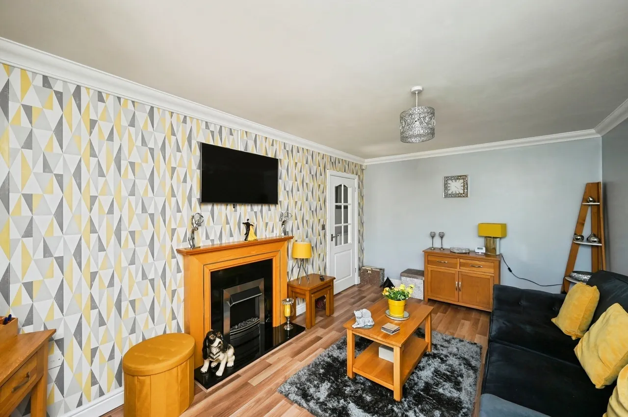 Rolaine Close, Mansfield Woodhouse, Mansfield, Nottinghamshire, NG19, photo 4