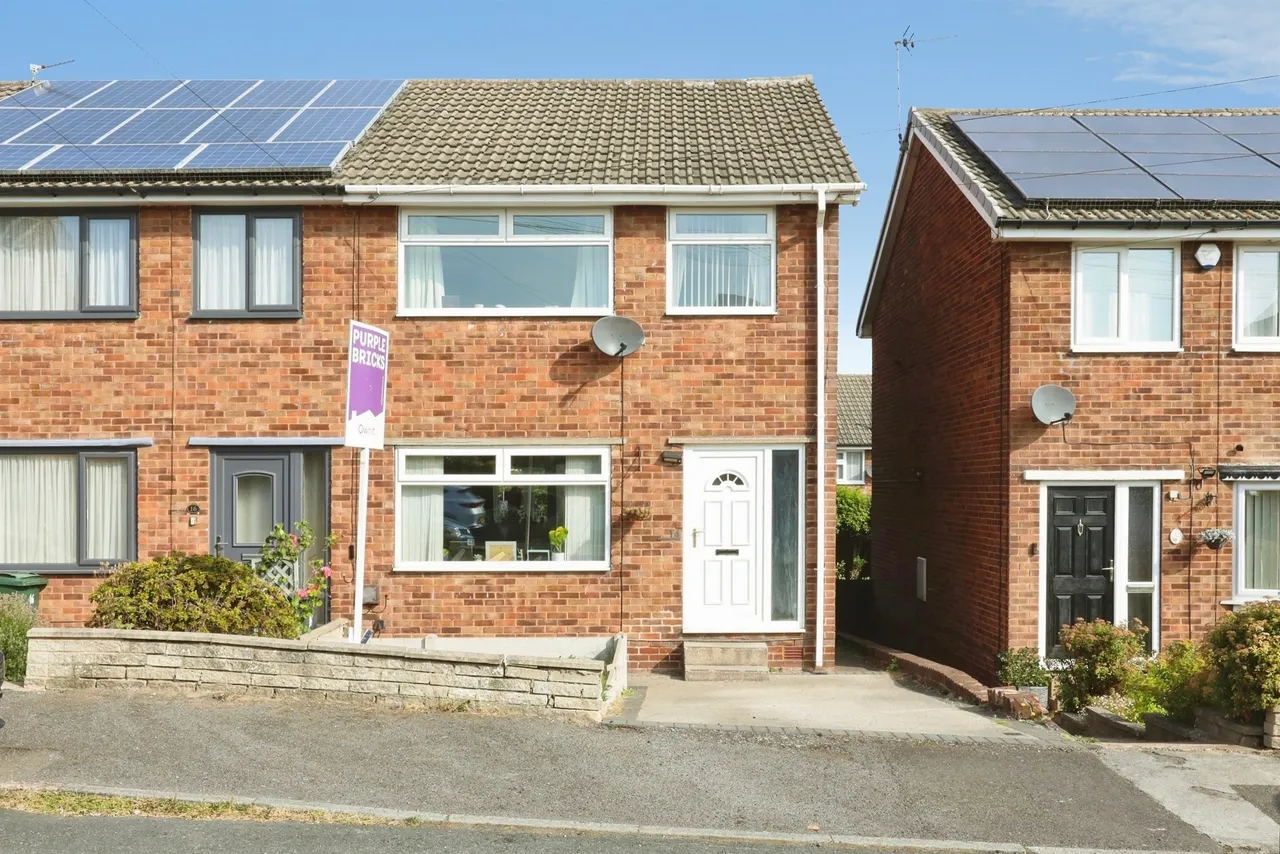 3 bed house for sale — Progress Drive, Bramley, Rotherham